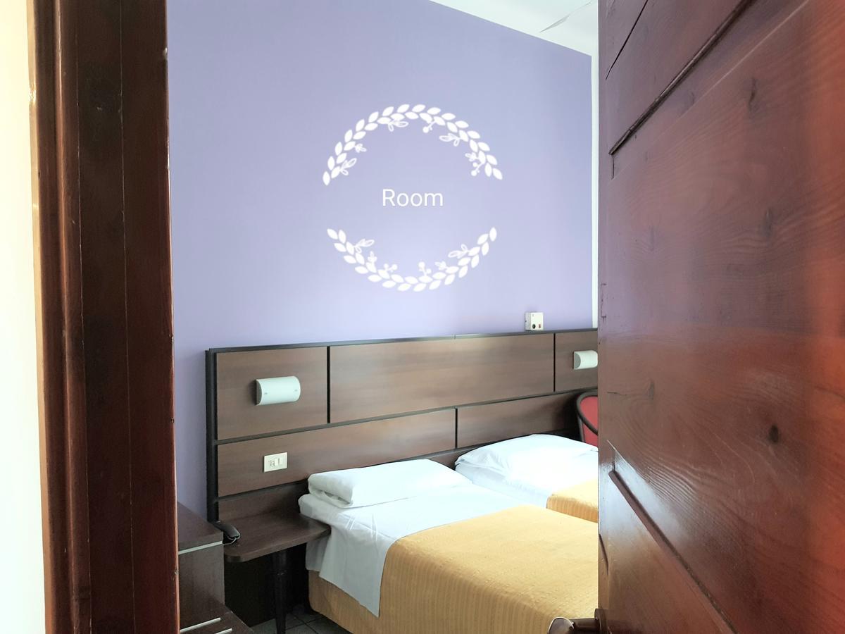 Hotel Catalani E Madrid Милан Экстерьер фото